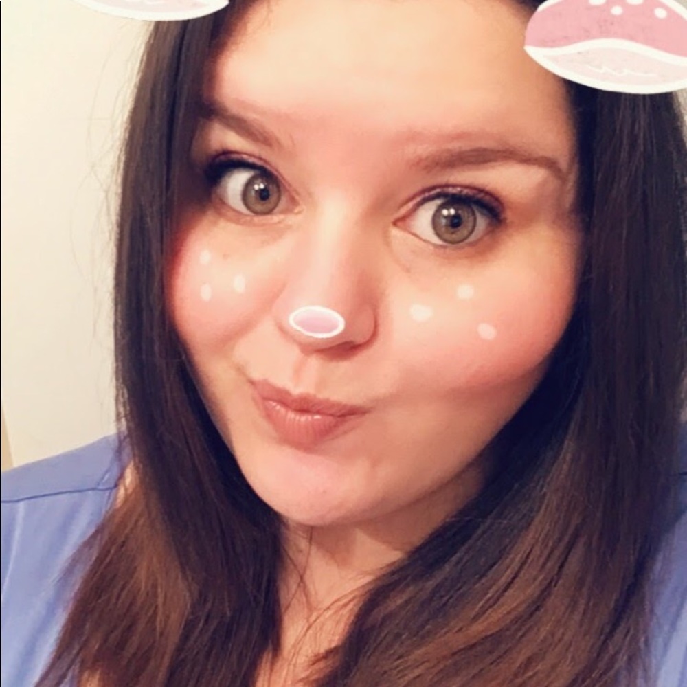 Meet your Posher, Rebecca